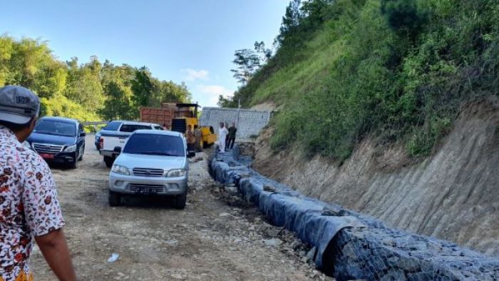 Penyelesaian Jalan Ambles di Km 226 Pacitan Molor Lagi