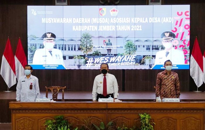 Bupati Hendy: Kades Menjadi Ujung Tombak Kesuksesan Pembangunan di Jember Bupati Hendy: Kades Menjadi Ujung Tombak Kesuksesan Pembangunan di Jember