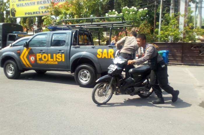 Serang Pos Polisi di Paciran, Dua Pria Diringkus, Salah Satunya Pecatan Polisi