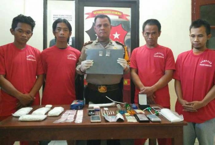 Komplotan Pengedar Pil Koplo Digulung Polsek Sawahan Komplotan Pengedar Pil Koplo Digulung Polsek Sawahan