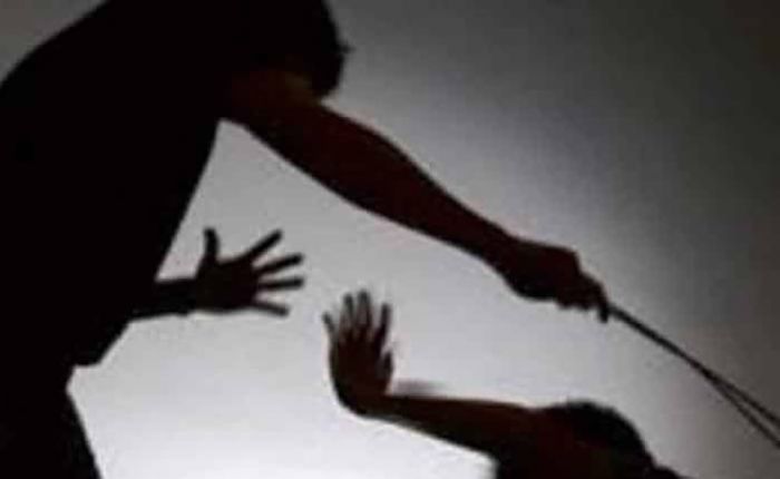 Pulang Ngopi, Dua Pemuda di Lamongan Dibacok Tiga Pelaku Misterius Pulang Ngopi, Dua Pemuda di Lamongan Dibacok Tiga Pelaku Misterius