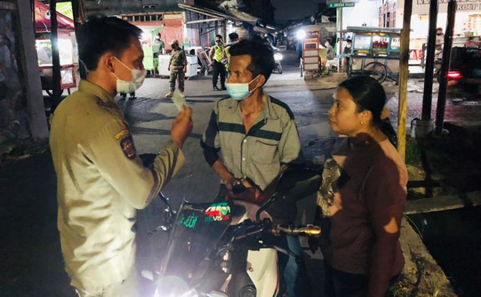 Tak Patuh Prokes, 41 Orang Terjaring Operasi Gabungan Tiga Pilar Kecamatan Tandes Tak Patuh Prokes, 41 Orang Terjaring Operasi Gabungan Tiga Pilar Kecamatan Tandes