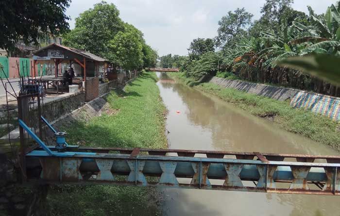 Terimbas Normalisasi Sungai Sadar, Ratusan Bangunan Liar Bakal Digusur Terimbas Normalisasi Sungai Sadar, Ratusan Bangunan Liar Bakal Digusur