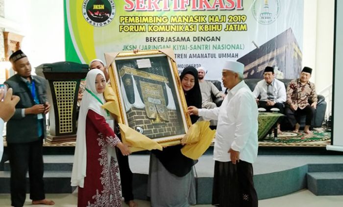 ​Ditutup Doa Syaikh Al-Azhar Mesir, Kiai Asep Gratiskan Sertifikasi Pembimbing Manasik Haji 2019