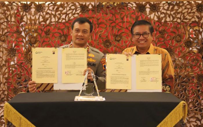 Dirut Petrokimia Gresik dan Kapolda Jateng Teken MoU Perketat Pengawasan Penyaluran Pupuk Bersubsidi Dirut Petrokimia Gresik dan Kapolda Jateng Teken MoU Perketat Pengawasan Penyaluran Pupuk Bersubsidi