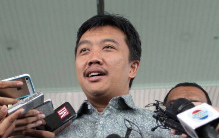 Menpora Bentuk Tim Transisi, Timnas Diambil Alih KONI dan KOI Menpora Bentuk Tim Transisi, Timnas Diambil Alih KONI dan KOI