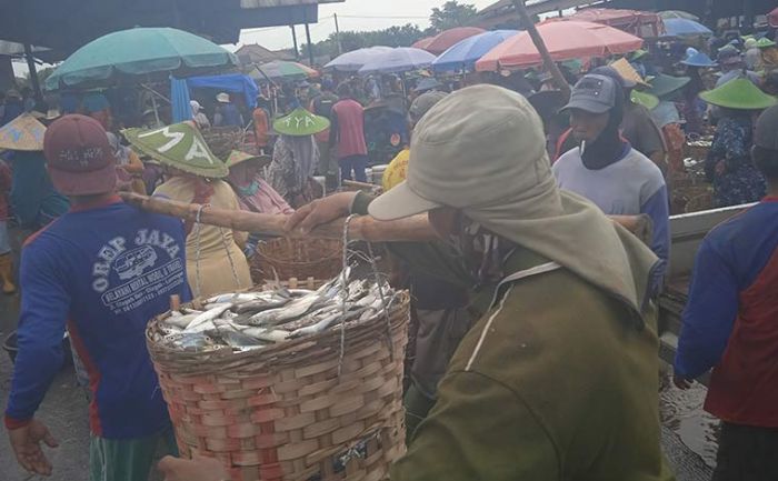 Netralisir Bau Limbah, Perumda Pasar Lamongan Maksimalkan Fungsi Bak Kontrol