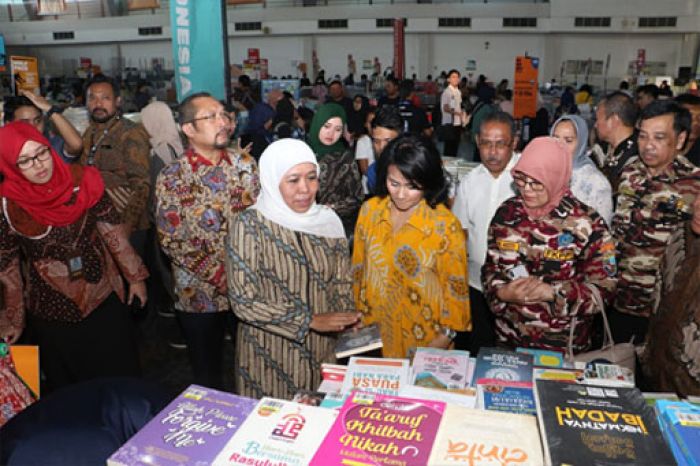 Jatim Raih Perpustakaan Akreditasi Terbanyak di Indonesia, Gubernur Khofifah: Tingkatkan Minat Baca Jatim Raih Perpustakaan Akreditasi Terbanyak di Indonesia, Gubernur Khofifah: Tingkatkan Minat Baca