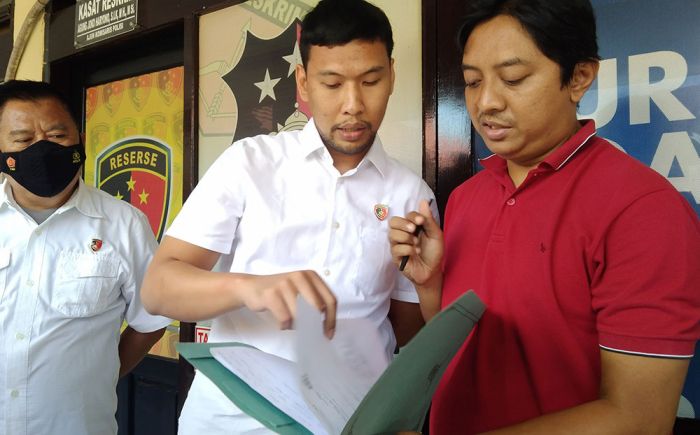Diduga Hasil Curian, Perhutani Laporkan Temuan 71 Batang Kayu ke Polres Ngawi Diduga Hasil Curian, Perhutani Laporkan Temuan 71 Batang Kayu ke Polres Ngawi