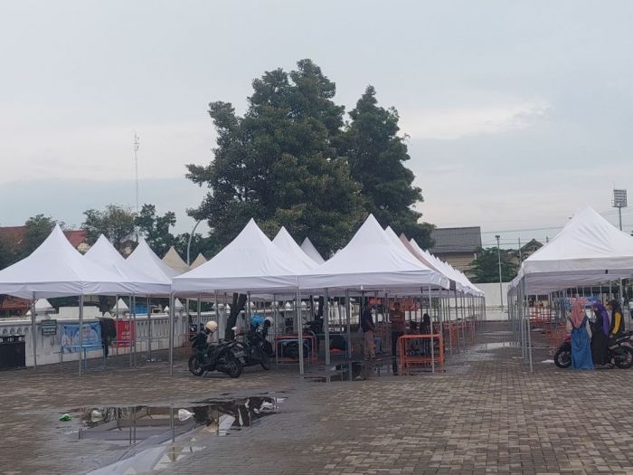 Ratusan Stan Meriahkan Bazaar Takjil Ramadhan Masjid An-Nuur Pare Kediri