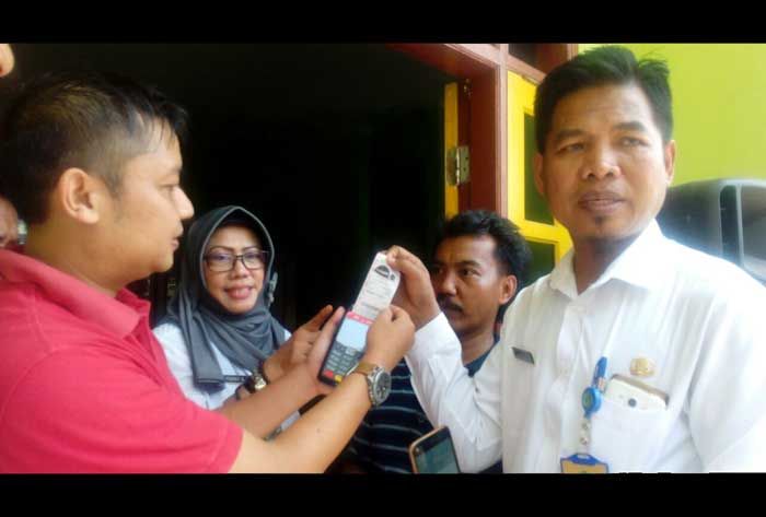 Cegah Kebocoran, Disperindag Sidoarjo Terapkan Pembayaran Retribusi Pasar Elektronik Cegah Kebocoran, Disperindag Sidoarjo Terapkan Pembayaran Retribusi Pasar Elektronik