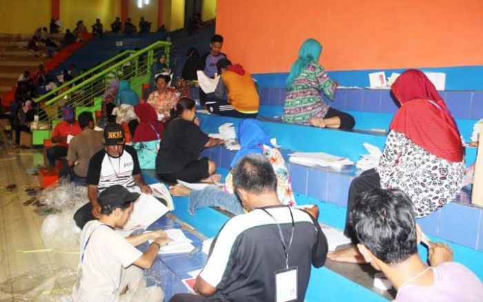 Ratusan Kertas Suara Ditemukan KPU Pasuruan dalam Keadaan Rusak