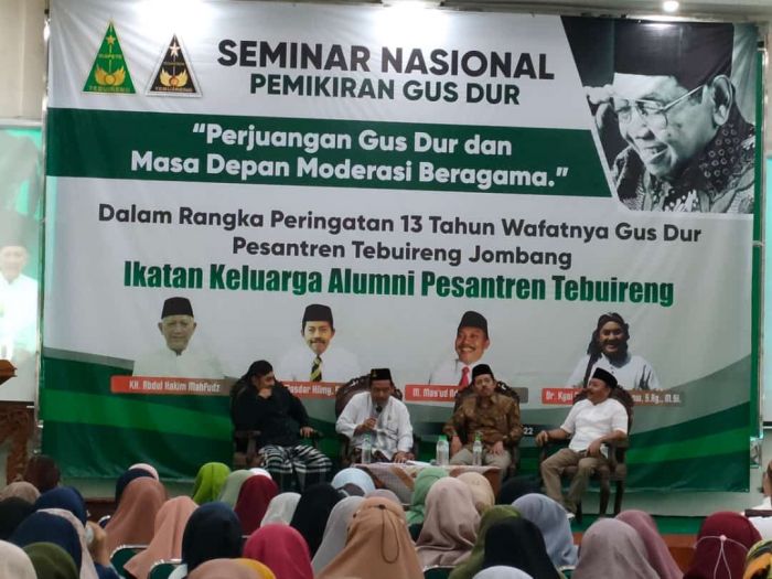 Gus Dur Pahlawan Pemberani, Pengagum Thomas Carly, Tak Peduli Risiko Jabatan dan Popularitas Gus Dur Pahlawan Pemberani, Pengagum Thomas Carly, Tak Peduli Risiko Jabatan dan Popularitas