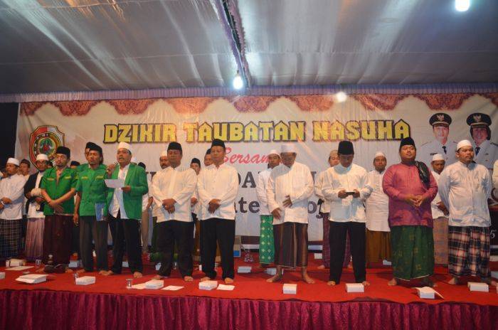 Pemkab Mojokerto Gelar Dzikir Taubatan Nasuha Bersama GP Ansor Pemkab Mojokerto Gelar Dzikir Taubatan Nasuha Bersama GP Ansor