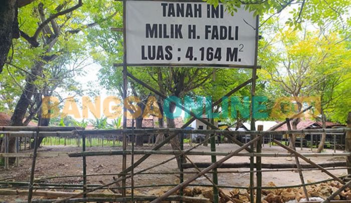 Pemkab Sampang Janji akan Buka Pasar Bringkoning Minggu Depan Pemkab Sampang Janji akan Buka Pasar Bringkoning Minggu Depan