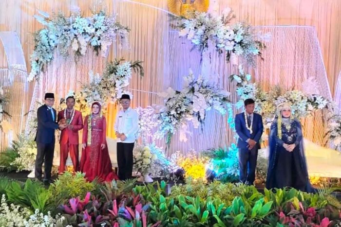 150 Pasangan Pengantin di Pamekasan Ikuti Itsbat Nikah Berlangsung Meriah 150 Pasangan Pengantin di Pamekasan Ikuti Itsbat Nikah Berlangsung Meriah