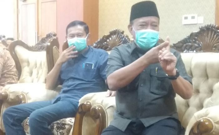 Bupati Fadeli Tegaskan Penanganan Covid-19 Sudah Dilakukan Secara Maksimal Bupati Fadeli Tegaskan Penanganan Covid-19 Sudah Dilakukan Secara Maksimal