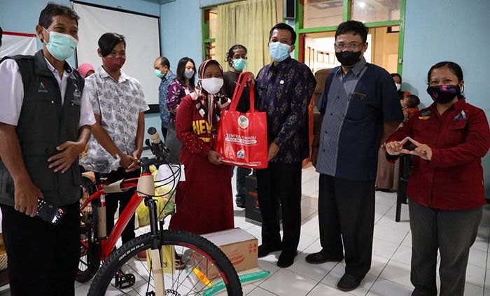 Sinergi dengan Kemensos, Pemkot Kediri Salurkan Bantuan Sinergi dengan Kemensos, Pemkot Kediri Salurkan Bantuan
