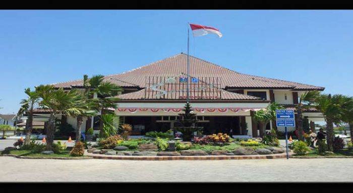 Cegah Calo dan Antisipasi Kriminal, Samsat Sidoarjo Pasang CCTV Cegah Calo dan Antisipasi Kriminal, Samsat Sidoarjo Pasang CCTV