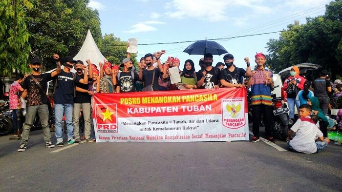 Koreksi Kebijakan Pemerintah, PMP Tuban Lakukan Aksi Parade Koreksi Kebijakan Pemerintah, PMP Tuban Lakukan Aksi Parade