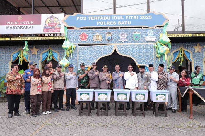 Wali Kota dan Wawali Batu Hadiri Peresmian Batu Police Station oleh Kapolda Jatim Wali Kota dan Wawali Batu Hadiri Peresmian Batu Police Station oleh Kapolda Jatim
