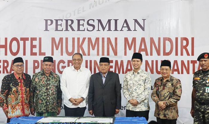 Emil Dardak Apresiasi Pendirian Hotel Mukmin Mandiri dan Launching Koperasi Perajin Emas Nusantara Emil Dardak Apresiasi Pendirian Hotel Mukmin Mandiri dan Launching Koperasi Perajin Emas Nusantara