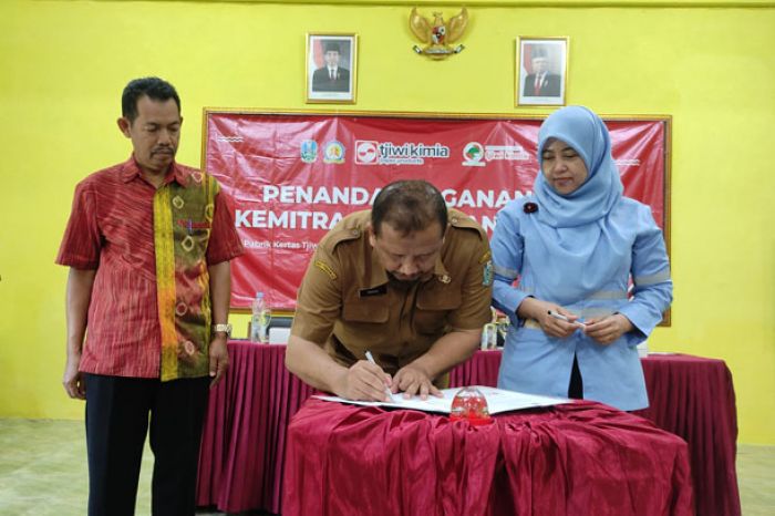 Teken MoU DUDI, Tjiwi Kimia: Jangan Puas Hanya Jadi Karyawan Teken MoU DUDI, Tjiwi Kimia: Jangan Puas Hanya Jadi Karyawan