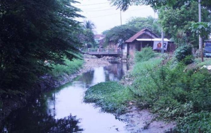 Warga Gempol Berharap Normalisasi Anak Sungai Wrati Secara Menyeluruh Warga Gempol Berharap Normalisasi Anak Sungai Wrati Secara Menyeluruh