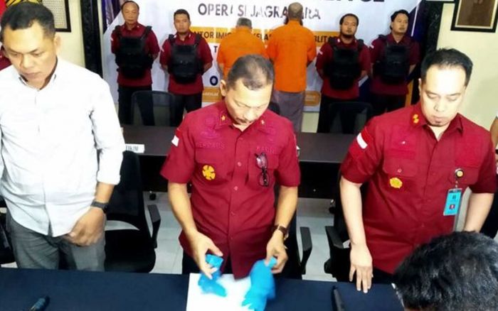 Modus Donasi untuk Palestina, 2 WNA Asal Pakistan Tipu Baznas dan Takmir Ditangkap di Blitar Modus Donasi untuk Palestina, 2 WNA Asal Pakistan Tipu Baznas dan Takmir Ditangkap di Blitar