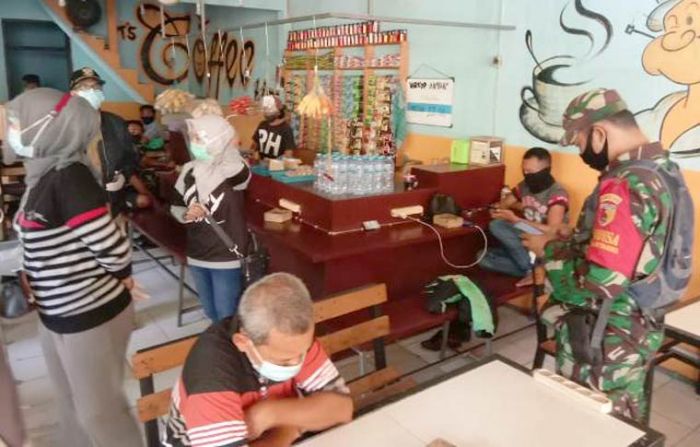 Tak Mau Kendor Soal Covid-19, Pemkot Surabaya Gelar OPK, OPD, Hingga OPM di 31 Kecamatan Tak Mau Kendor Soal Covid-19, Pemkot Surabaya Gelar OPK, OPD, Hingga OPM di 31 Kecamatan