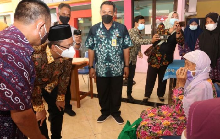 Pemkab Sidoarjo Bakal Berikan Beasiswa Anak Yatim Piatu Korban Covid-19 Pemkab Sidoarjo Bakal Berikan Beasiswa Anak Yatim Piatu Korban Covid-19