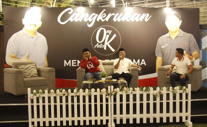 Resmi Daftar ke KPU Ngawi, Paslon OK Gelar Ngopi Bareng Awak Media