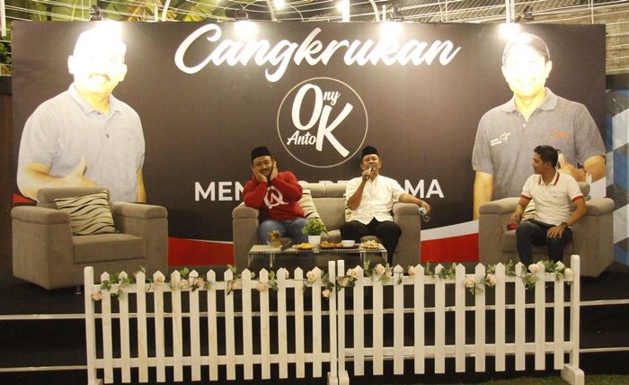 ​Resmi Daftar ke KPU Ngawi, Paslon OK Gelar Ngopi Bareng Awak Media