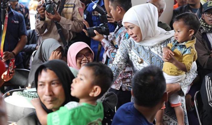 Sambut Perantau dari Wamena, Khofifah Jamin Keamanan dan Beri Fasilitas