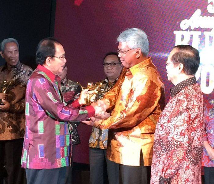 Petrokimia Gresik Sabet Anugerah BUMN dan APSA 2016 Petrokimia Gresik Sabet Anugerah BUMN dan APSA 2016