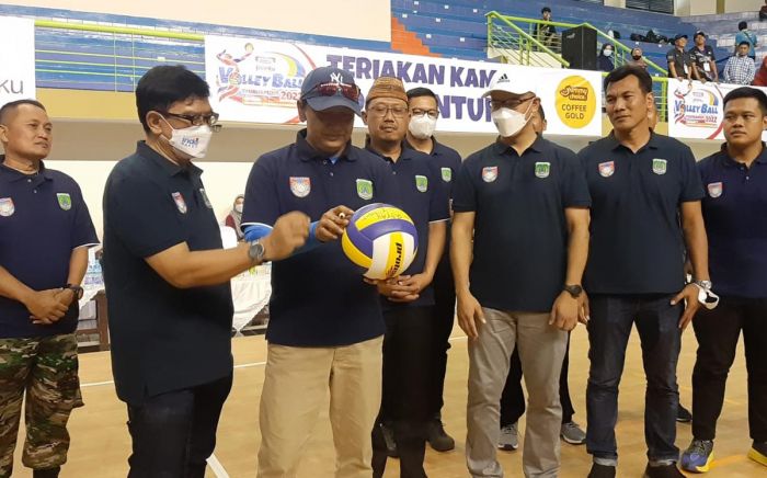 Pembangunan Rampung, GOR Sasana Krida Langsung Digunakan Turnamen Voli Pembangunan Rampung, GOR Sasana Krida Langsung Digunakan Turnamen Voli