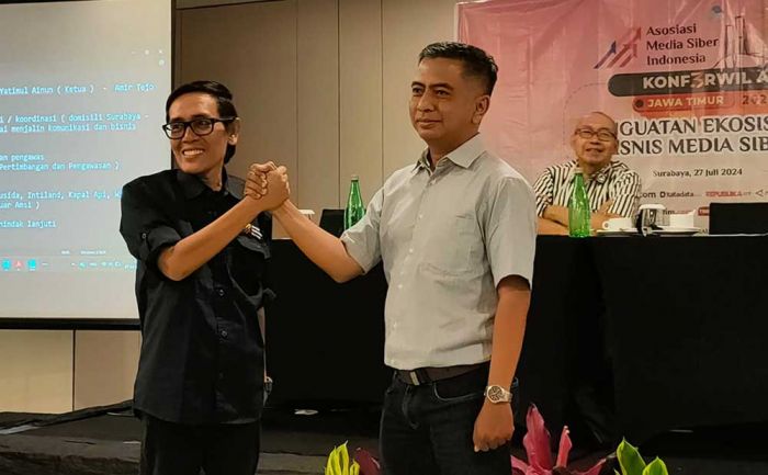 Konferwil AMSI Jatim, Ainun-Amir Terpilih Sebagai Ketua dan Sekretaris Periode 2024-2028 Konferwil AMSI Jatim, Ainun-Amir Terpilih Sebagai Ketua dan Sekretaris Periode 2024-2028