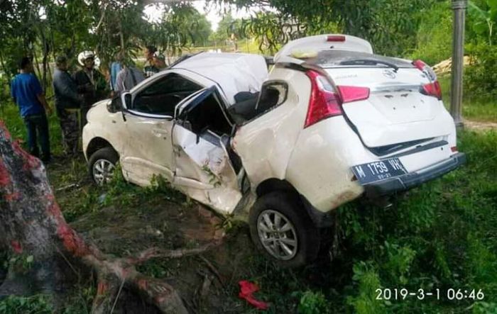 Kecelakaan Tunggal di Talang Siring Pamekasan, Mobil Avanza Rusak Berat Kecelakaan Tunggal di Talang Siring Pamekasan, Mobil Avanza Rusak Berat