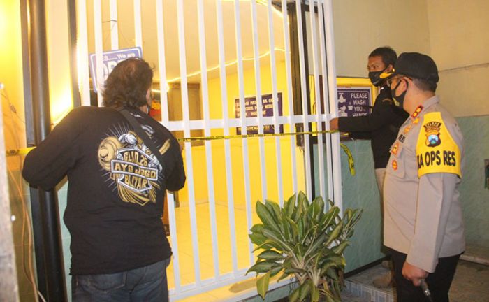 Bandel Bikin Kerumunan, Polisi Kembali Tutup 4 Tempat Nongkrong di Blitar Bandel Bikin Kerumunan, Polisi Kembali Tutup 4 Tempat Nongkrong di Blitar