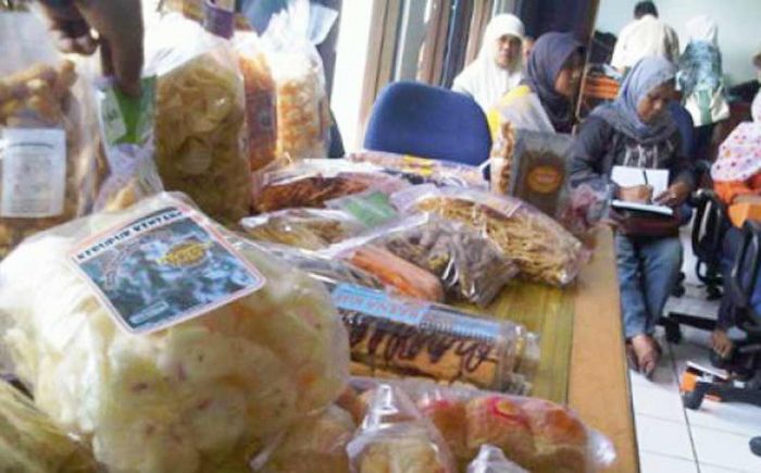 Tingkatkan Daya Saing Produk UMKM, Disperindag Lamongan Ingatkan Pentingnya Labelisasi Tingkatkan Daya Saing Produk UMKM, Disperindag Lamongan Ingatkan Pentingnya Labelisasi