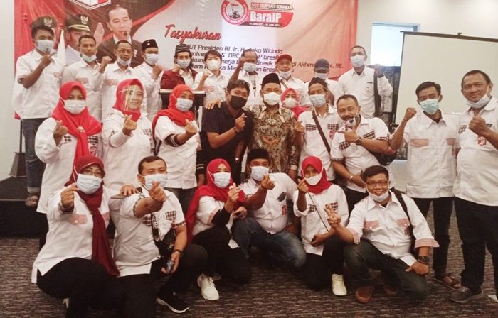 Hadiri Temu Kader Bara JP Gresik, Bupati Gus Yani Ajak Jadi Pelopor Prokes Covid-19 Hadiri Temu Kader Bara JP Gresik, Bupati Gus Yani Ajak Jadi Pelopor Prokes Covid-19
