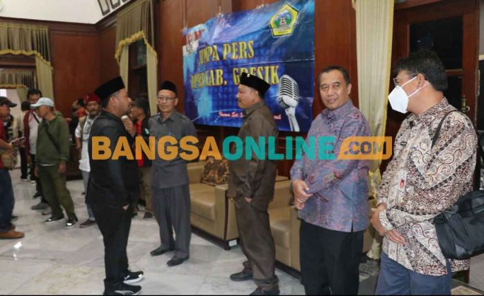 Masyarakat Keluhkan Kenaikan NJOP PBB, Wakil Ketua DPRD Gresik Bilang Begini Masyarakat Keluhkan Kenaikan NJOP PBB, Wakil Ketua DPRD Gresik Bilang Begini