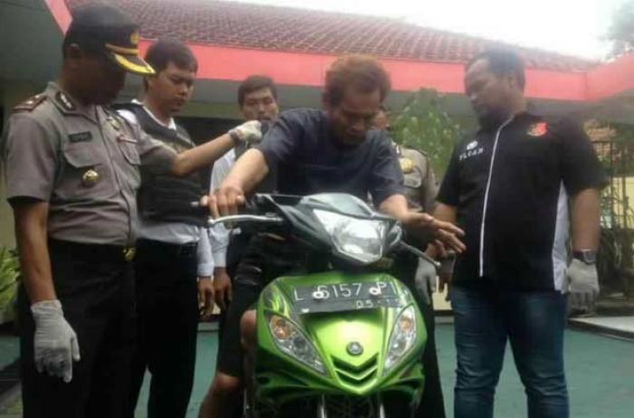 Gaji Kuli Panggul Tak Cukup Tanggung Biaya Sekolah, Bapak 2 Anak Ini Nekat Curi Motor Gaji Kuli Panggul Tak Cukup Tanggung Biaya Sekolah, Bapak 2 Anak Ini Nekat Curi Motor