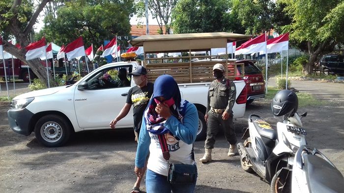 Asyik Mesum di Taman Maramis, Guru TK Digerebek Satpol PP Kota Probolinggo Asyik Mesum di Taman Maramis, Guru TK Digerebek Satpol PP Kota Probolinggo
