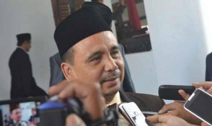Dilarang Ketua DPRD Jatim, Bupati Lumajang As’at Malik Batal Hadiri Pansus Tambang Dilarang Ketua DPRD Jatim, Bupati Lumajang As’at Malik Batal Hadiri Pansus Tambang
