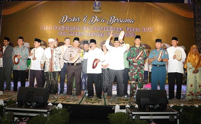 Sambut Tahun Baru 2018, Pemprov Jatim Gelar Istighotsah Sambut Tahun Baru 2018, Pemprov Jatim Gelar Istighotsah