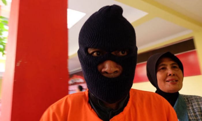 Korbannya Lebih 80 Orang, Guru SDN di Bojonegoro Kumpulkan Rp 2.6 Miliar dari Hasil Tipu-tipu CPNS Korbannya Lebih 80 Orang, Guru SDN di Bojonegoro Kumpulkan Rp 2.6 Miliar dari Hasil Tipu-tipu CPNS
