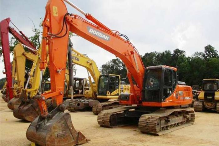 Tunjang Normalisasi Jaringan Irigasi, Pasuruan Berencana Tambah 2 Eskavator Tunjang Normalisasi Jaringan Irigasi, Pasuruan Berencana Tambah 2 Eskavator