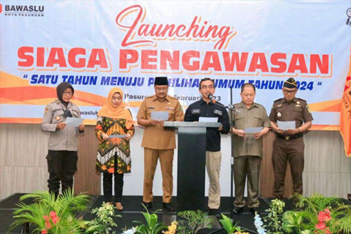 Wali Kota Pasuruan Teken Deklarasi Pemilu Damai Berintegritas Wali Kota Pasuruan Teken Deklarasi Pemilu Damai Berintegritas