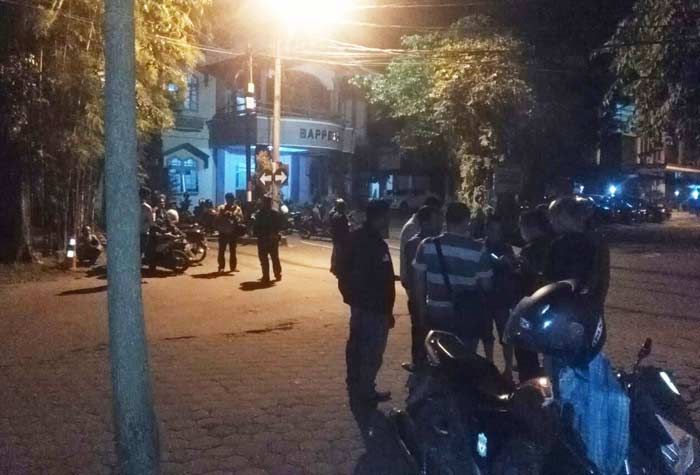 Selain di Blitar, KPK Dikabarkan Juga Lakukan OTT di Tulungagung Selain di Blitar, KPK Dikabarkan Juga Lakukan OTT di Tulungagung